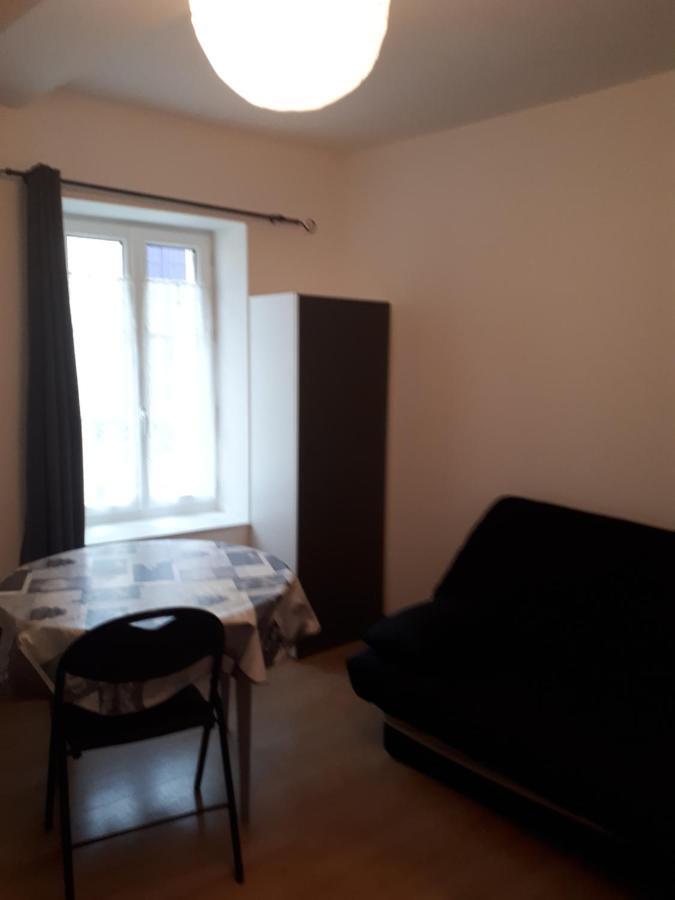 Promo F2 Wifi Courseulles Sur Mer Exterior foto